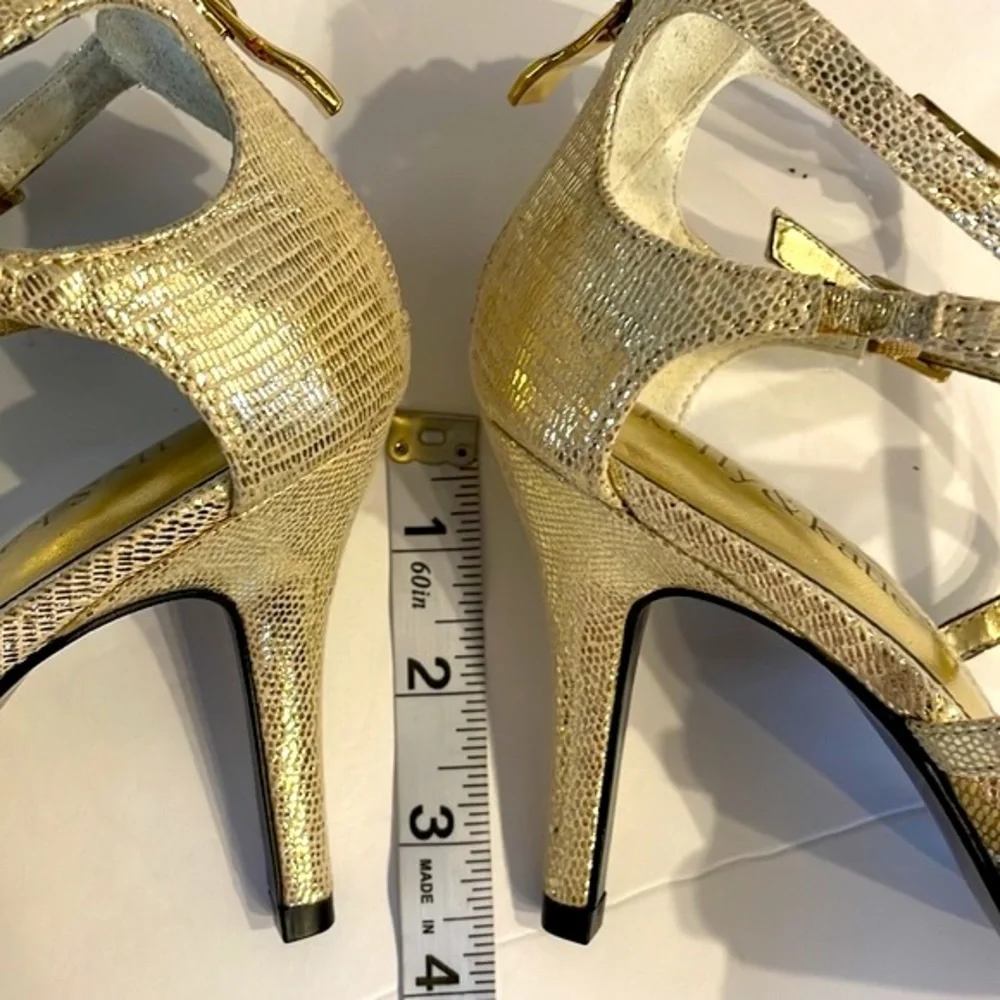 KELLY & KATIE fabric leather GOLD SHIMMER STRAPPY heeled sandals sole size 6